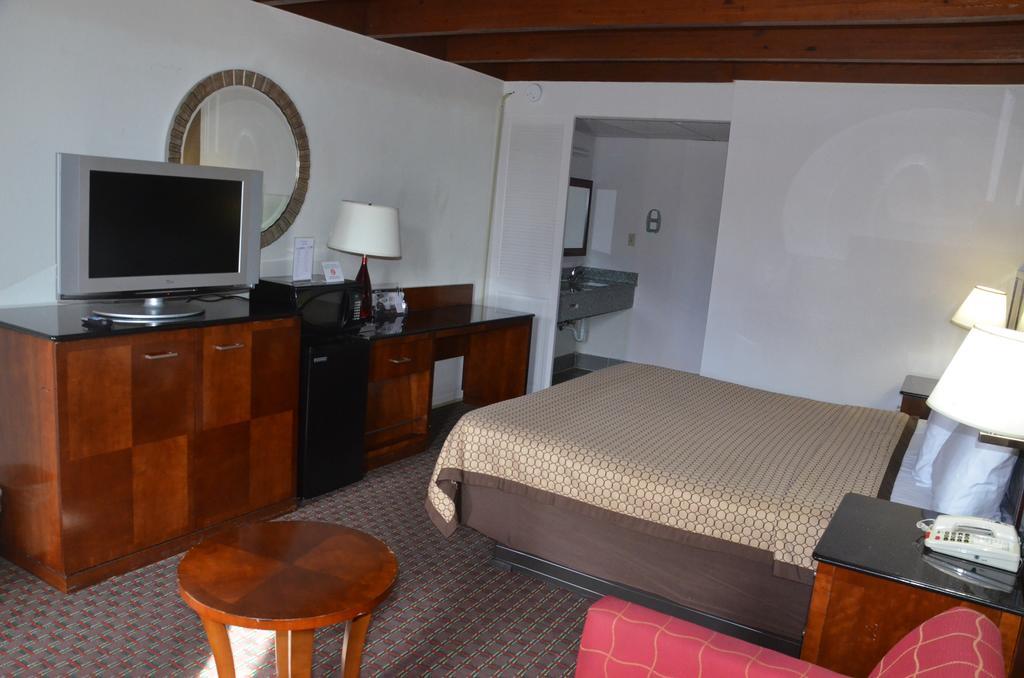 Americas Best Value Inn Augusta Historic Downtown Luaran gambar